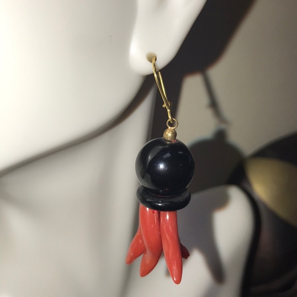 Loffredo 18k gold onyx coral octopus earrings - Picture 3 of 8